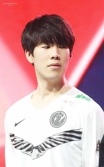 暂时跌至西 暂时跌至西