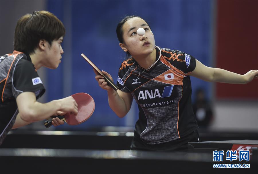 在其个人社 在其个人社