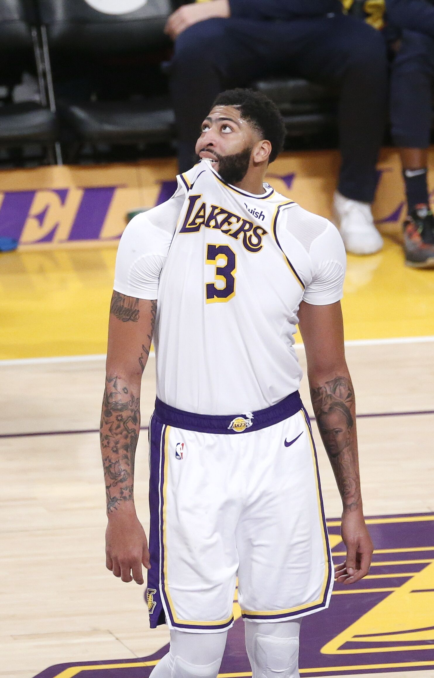 谁是谁非 谁是谁非