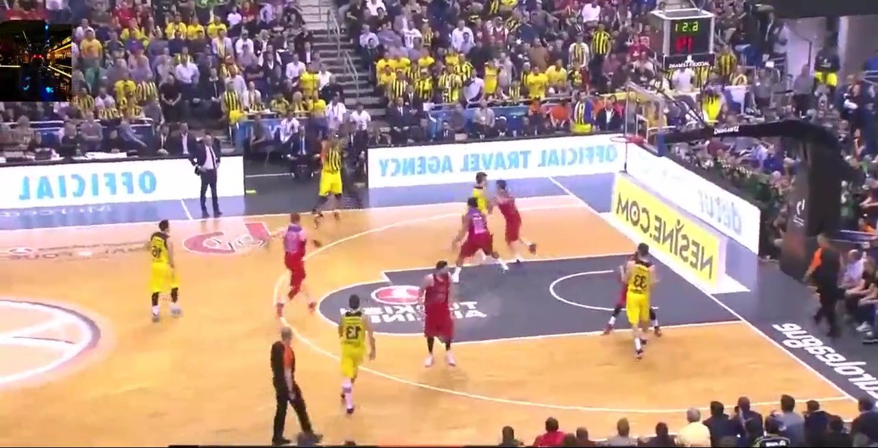 前腰与边锋 前腰与边锋